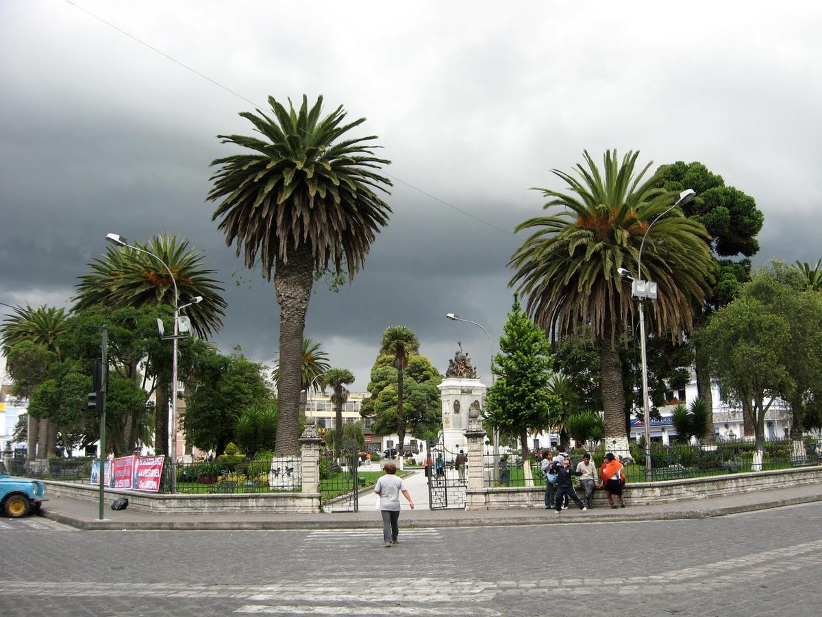 Hotel Cotopaxi Latacunga Esterno foto